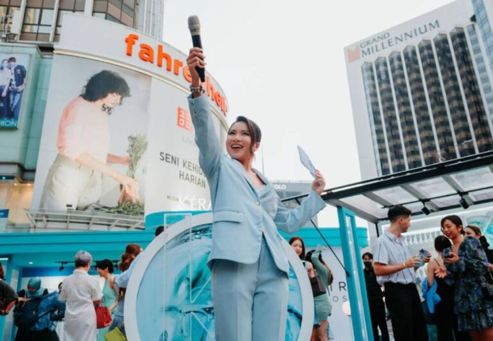 Tincy Tan hosting an outdoor festival